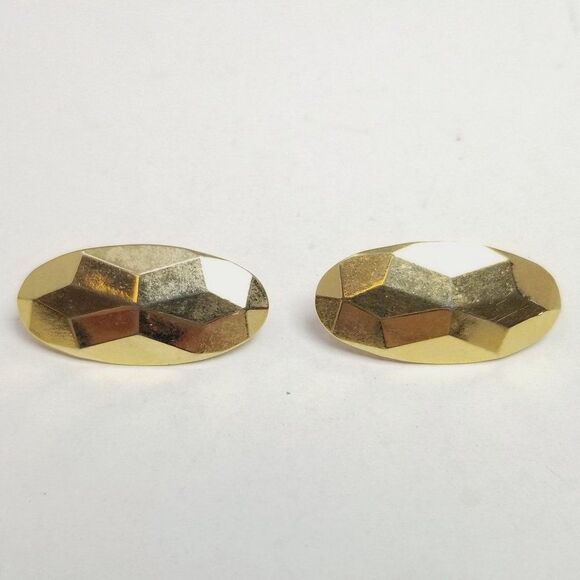 Vintage Gold Tone Oval Clip On Earrings, Angular Faceted Surface, Retro Estate - Picture 2 of 6